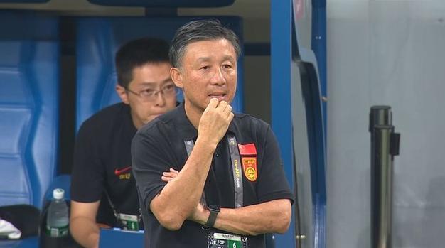 球迷集体抵制球队比赛俱乐部管理层面临考验